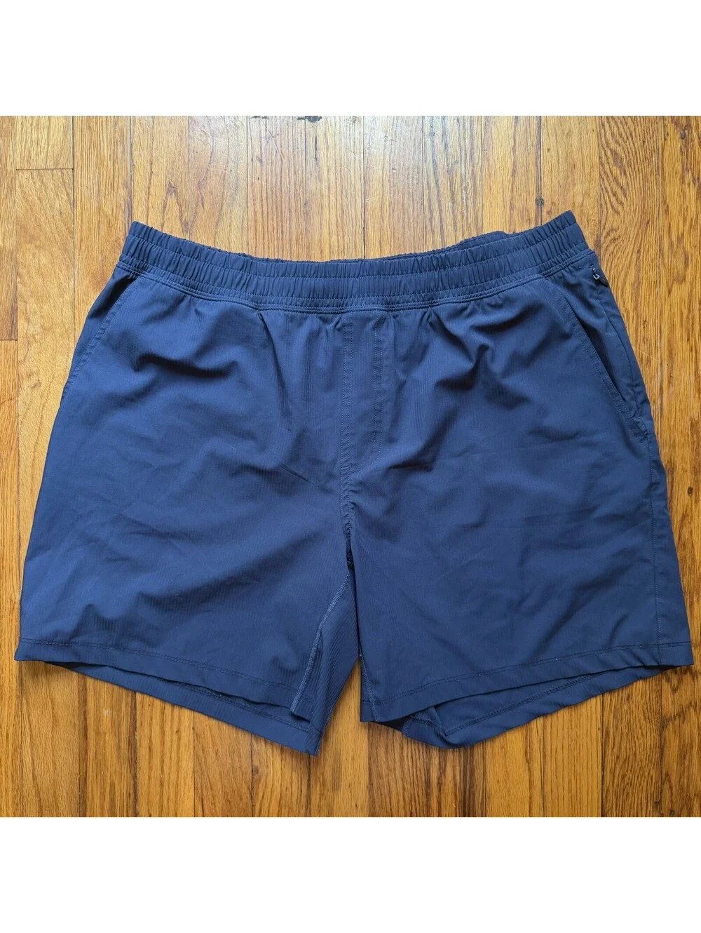 Rhone Mako Shorts Mens XL Navy Blue Athletic 7 Inch Inseam Excellent